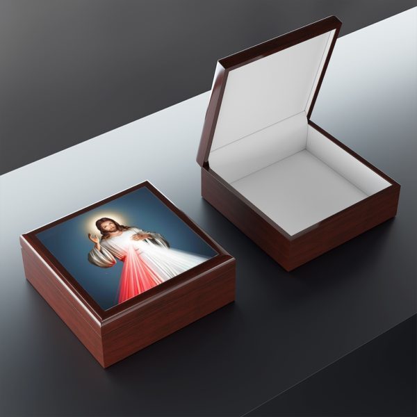 Divine Mercy #ReliquaryBox #JewelryBox