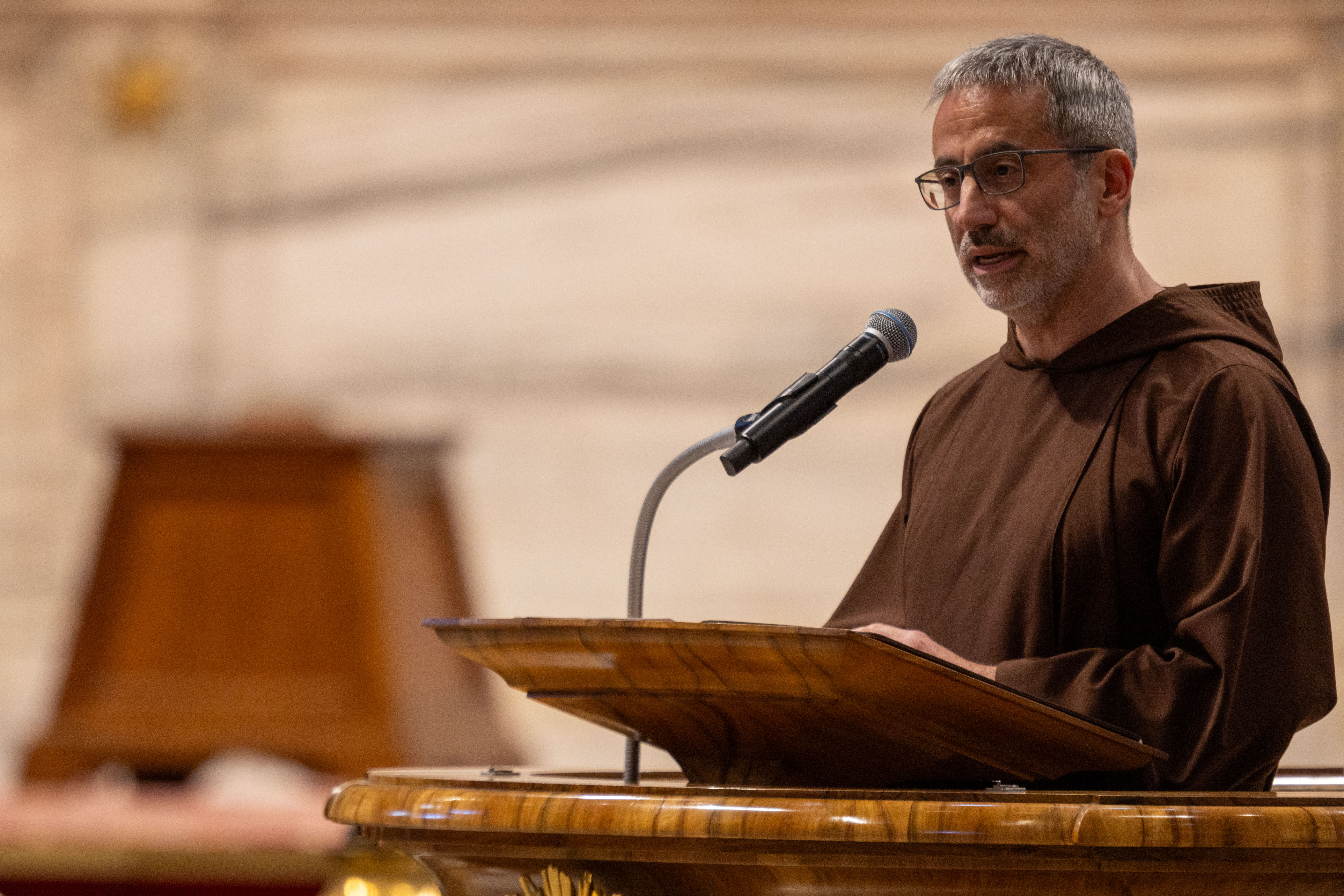 Father Roberto Pasolini preaches during the Liturgy of the Lord’s Passion in St. Peter’s Basilica, Friday, April 3, 2026. | Credit: Daniel Ibáñez/EWTN News