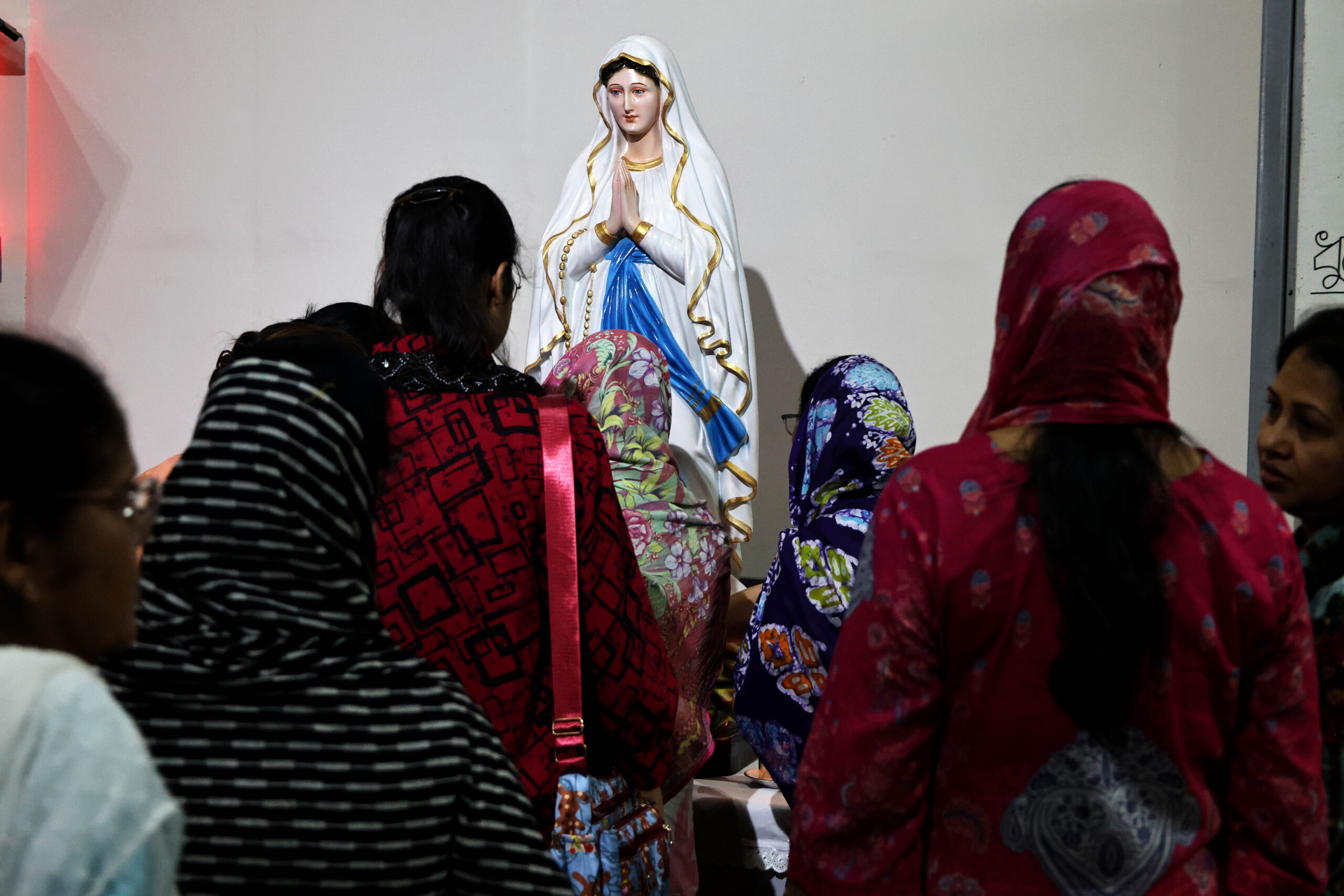 Catholics turn to May rosary to draw youth back to faith in Bangladesh