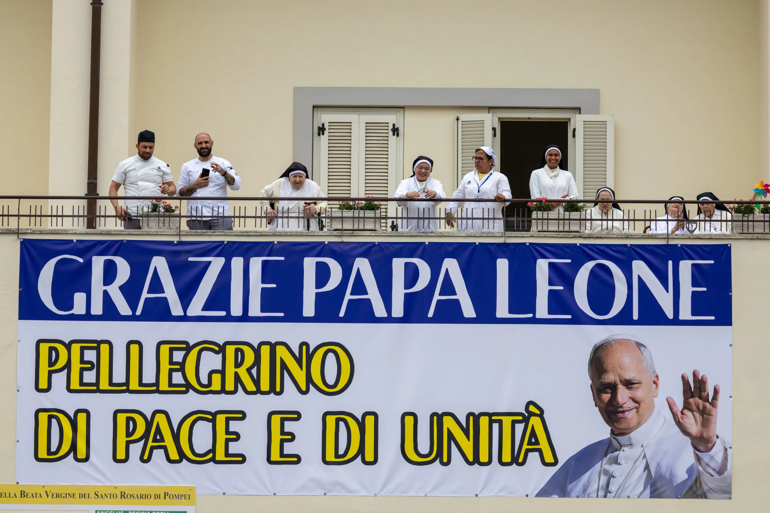 PHOTOS: Pope Leo XIV visits Pompei and Naples in Italy