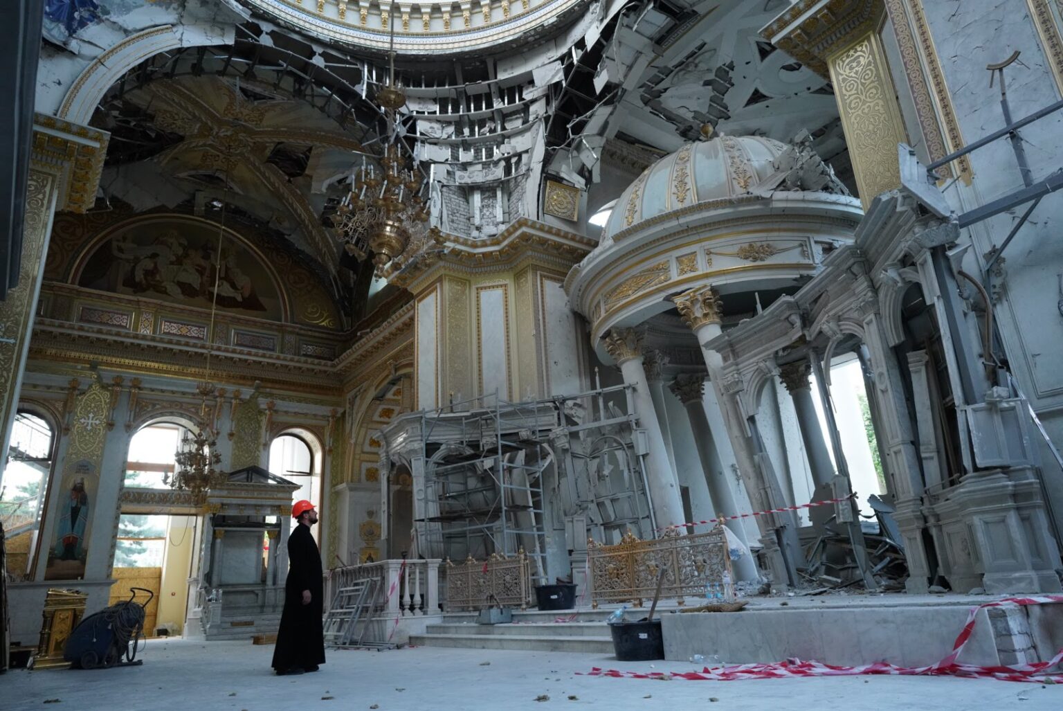 Vatican nuncio: ‘There are no unbelievers left’ in Ukraine’s war zones