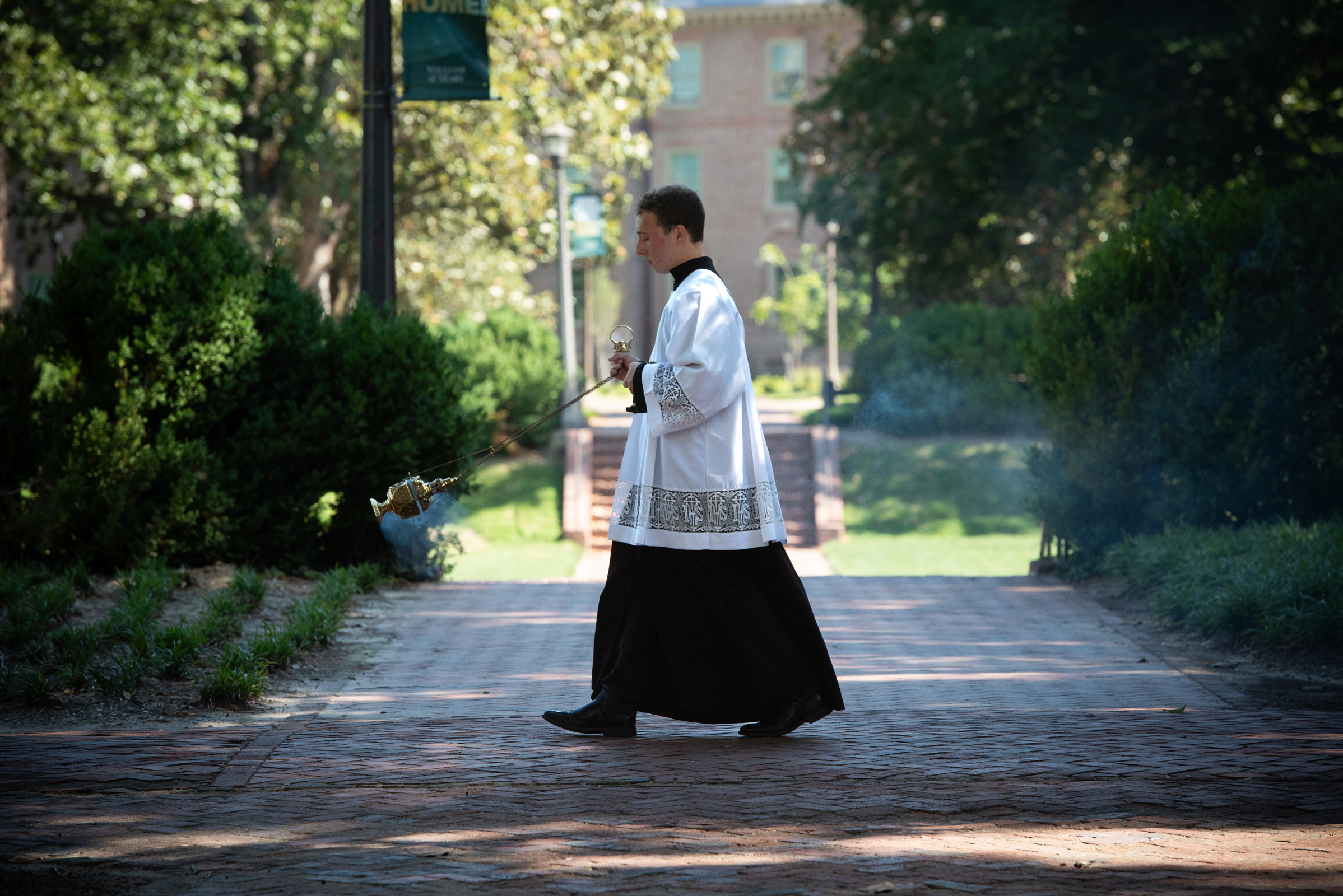 An acolyte carries incense during a Eucharistic procession in Williamsburg, Virginia, June 5, 2026. The event was part of the National Eucharistic Pilgrimage traveling up the Eastern Seaboard. | Credit: Jeff Bruno / EWTN News