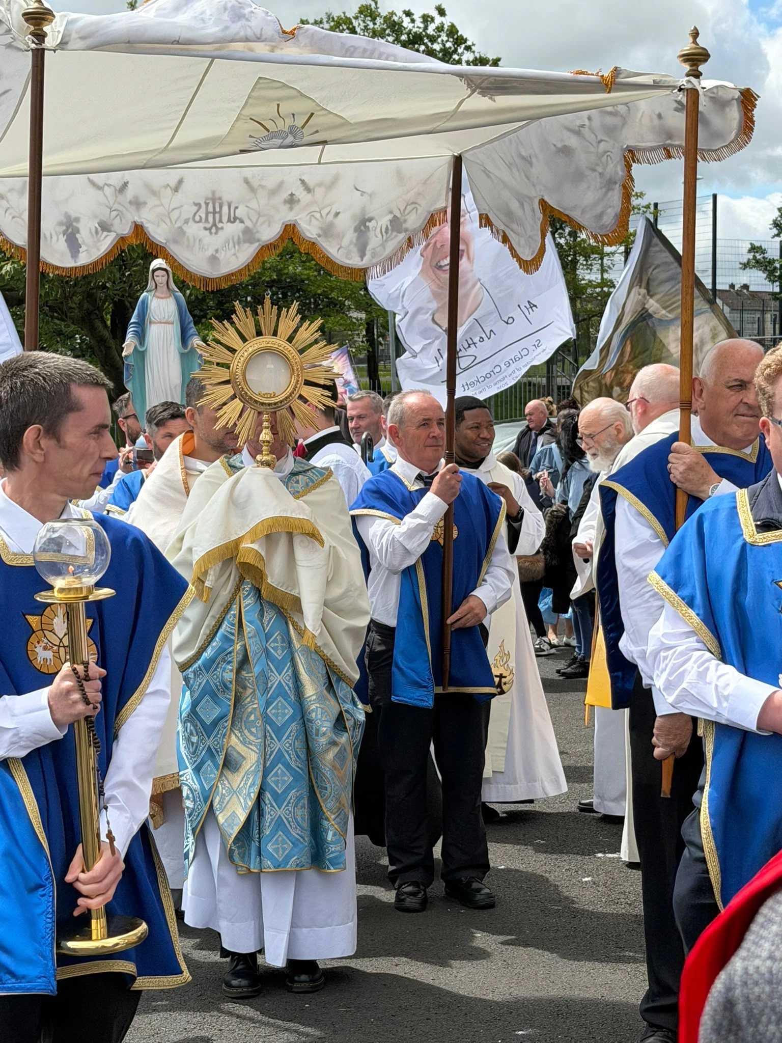 Northern Ireland city leads first coordinated worldwide Marian Eucharistic procession