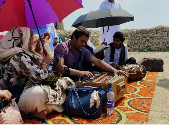 Under a scorching sun, 500 pilgrims mark St. Thomas feast in Pakistan