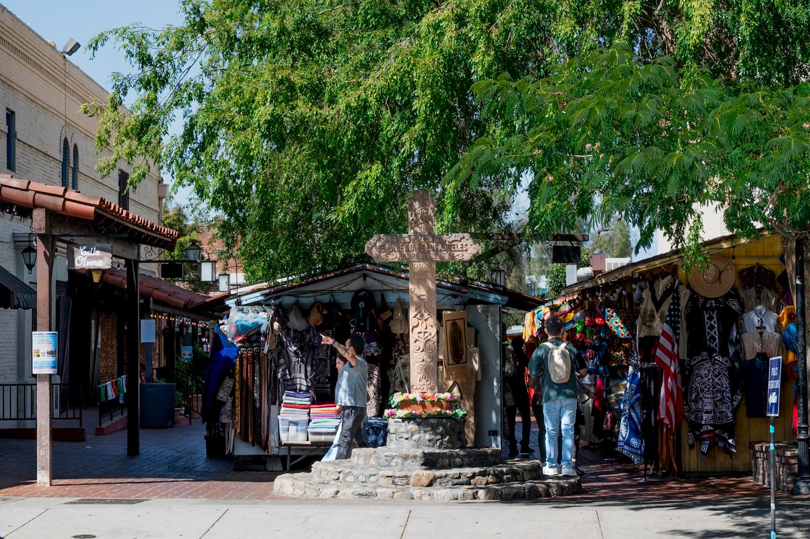 Los Angeles merchants seek to save 10-foot cross, Nativity scene in city’s historic center