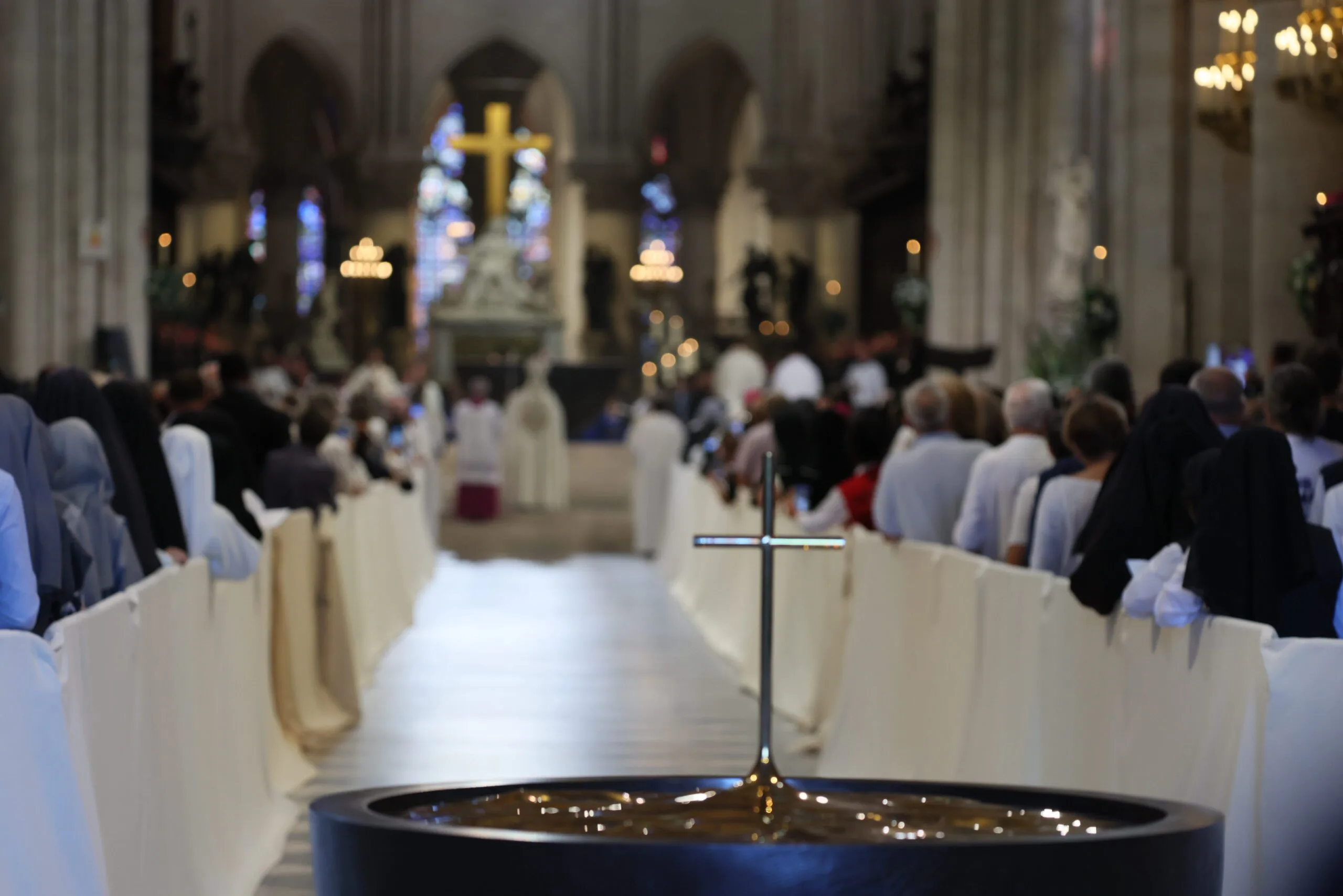 Pope Leo prays at Notre-Dame Cathedral: ‘where heaven and earth meet’