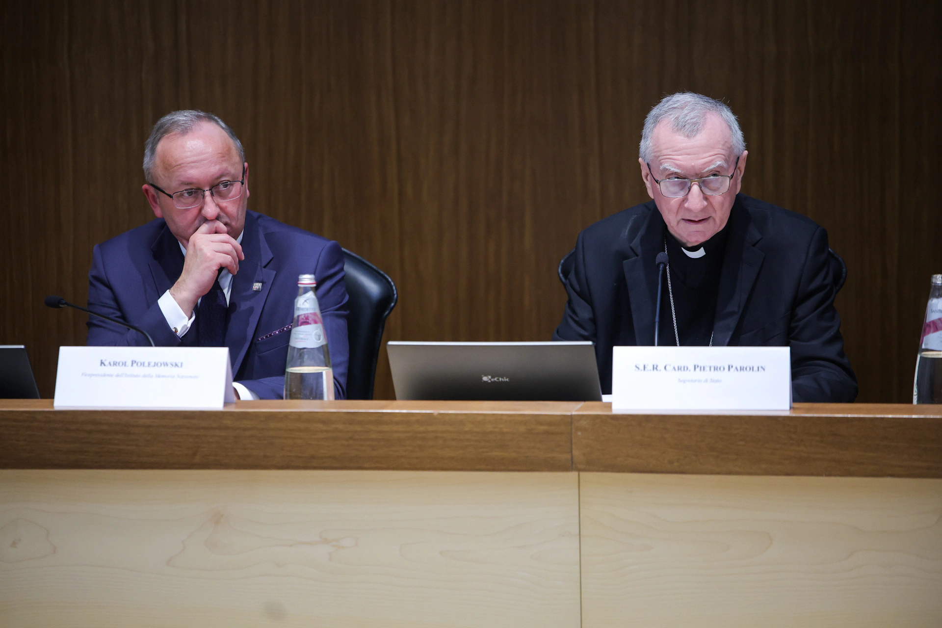 Rome conference asks whether the Church did enough to resist totalitarian regimes